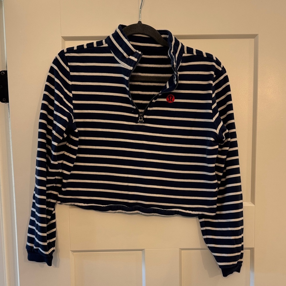 Lululemon cotton French terry cropped half zip